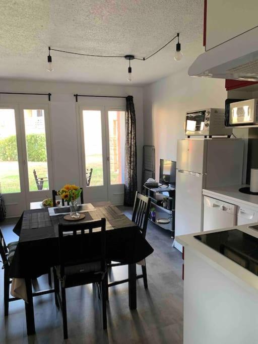 Appartement Cosy Confort Parking Clim Wifi Linge Acces Piscine Non Inclus Canet-en-Roussillon Esterno foto